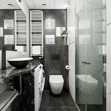 New Comfort 546 By Bookinghost ורשה