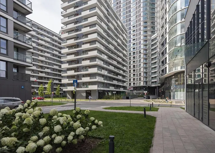 New Comfort 546 By Bookinghost * Varsó