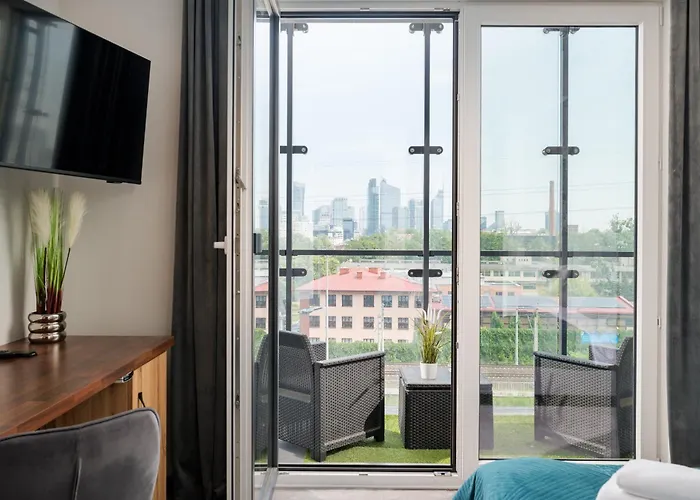 New Comfort 546 By Bookinghost * Varsó