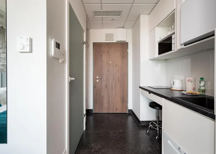 New Comfort 546 By Bookinghost