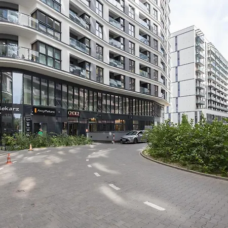 New Comfort 546 By Bookinghost *